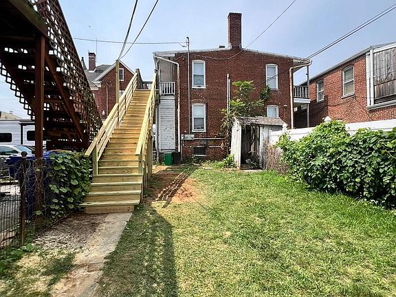 2nd image of 1305 N George St