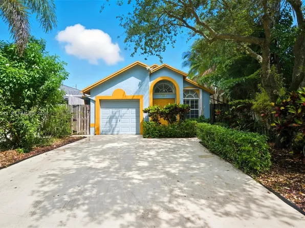 605 SW 15th St, Fort Lauderdale, FL 33315