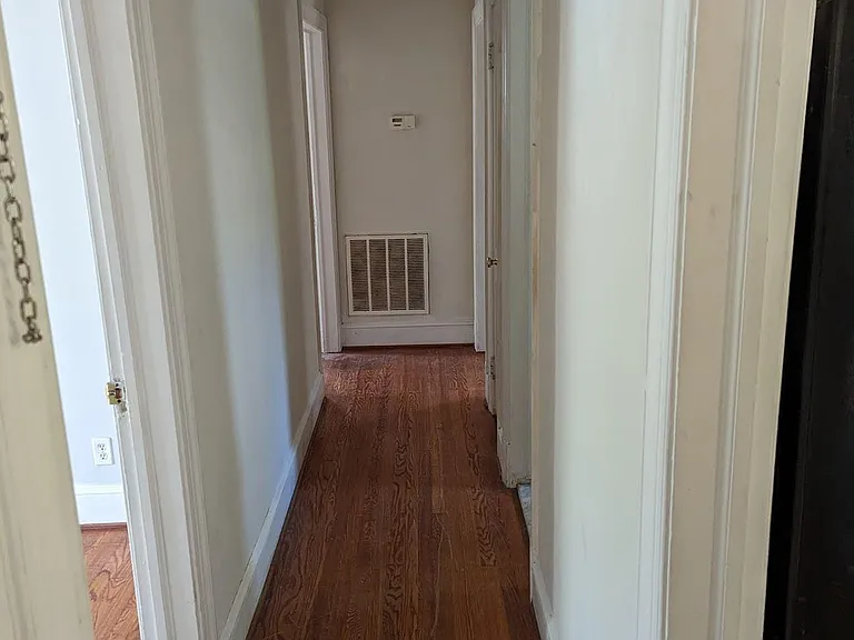 6930 Old Jahnke Rd — Photo 10