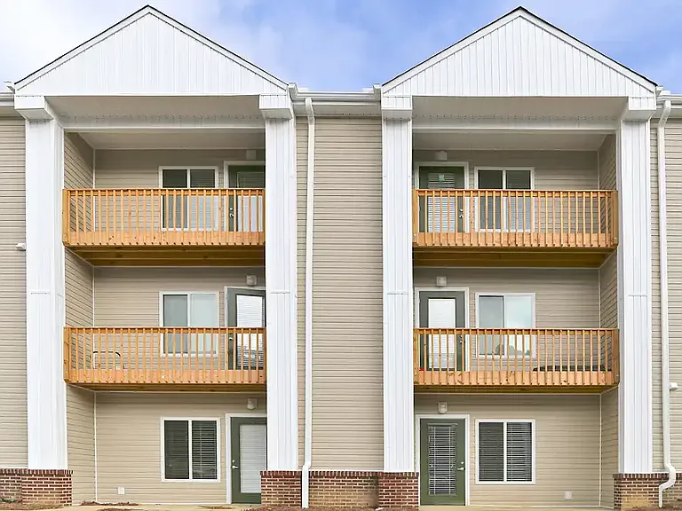 Summit Apartments — Photo 21