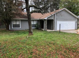 665 N Pointe Knoll Ct, Riverdale, GA 30274
