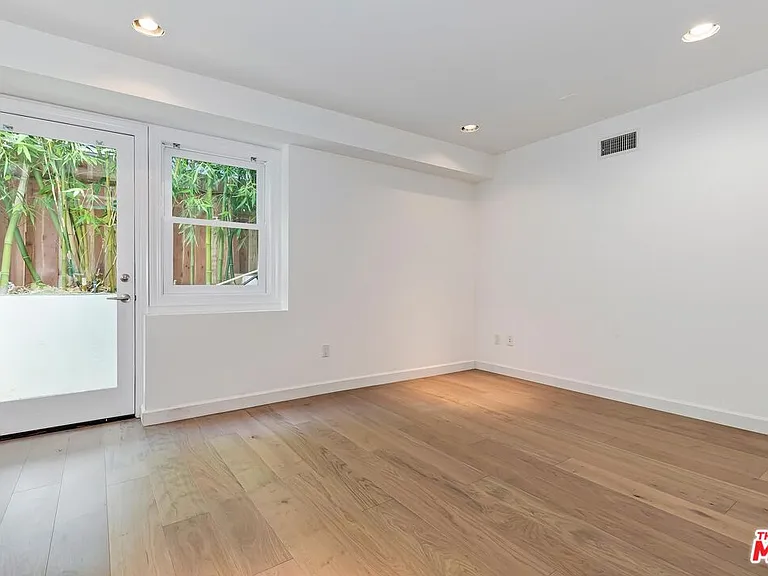 2890 Forrester Dr — Photo 34