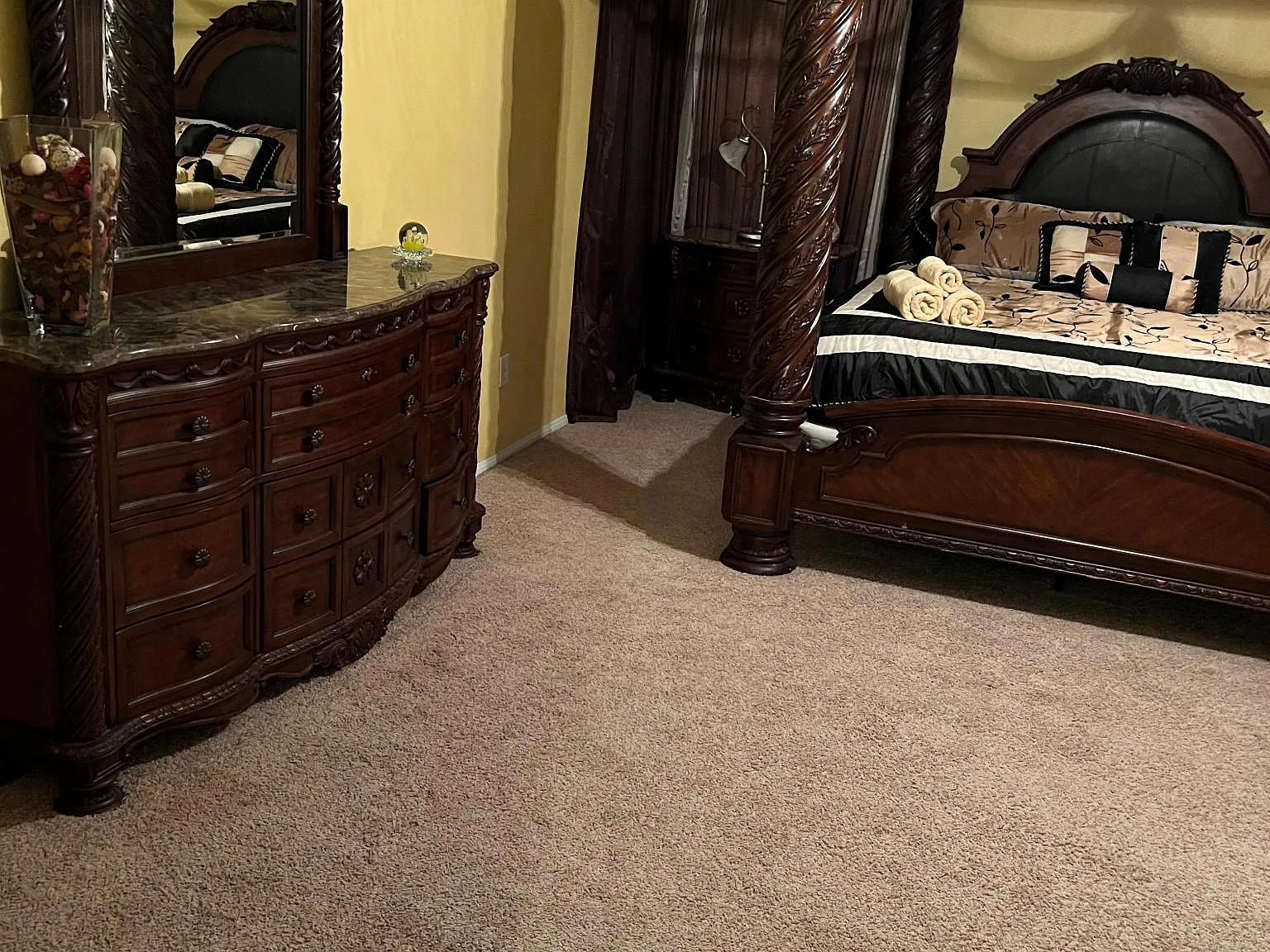 5 bed, 2.5 bath, 2790 sqft, $2,700 — Photo 4