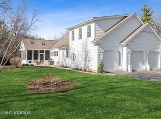 3417 Country Club Rd, Woodstock, IL 60098