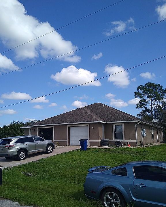 2nd image of 2400/2402 Xelda Ave N