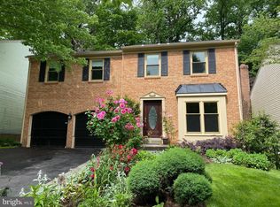 9833 Campbell Dr, Kensington, MD 20895