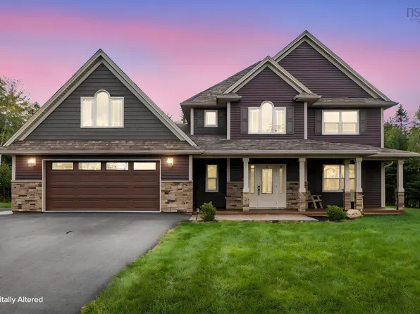 260 Royal Oaks Way, East Hants, NS B2S 0E4