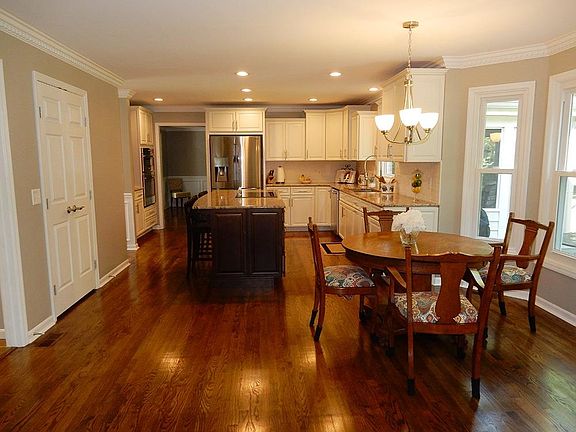 5th image of 5342 Bentwood Dr