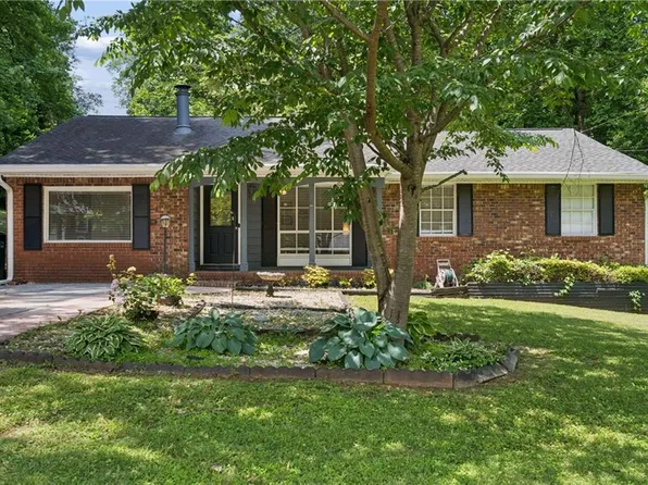 2530 Rolling View Dr SE, Smyrna, GA 30080