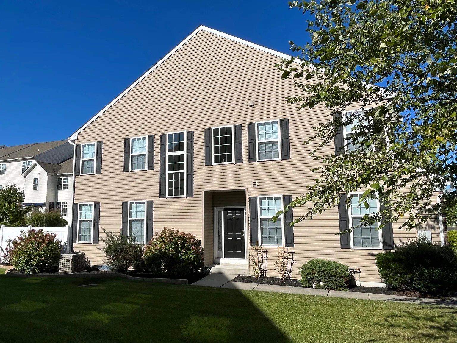 5808 Fresh Meadow Dr — Photo 4