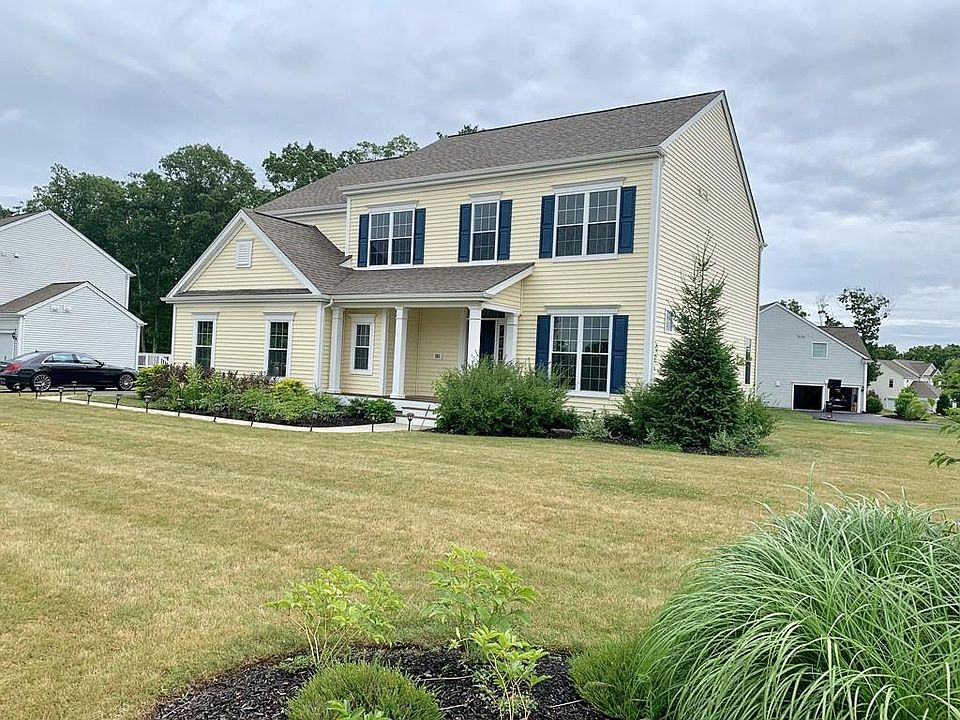 1st image of 183 Hemmingway Pl
