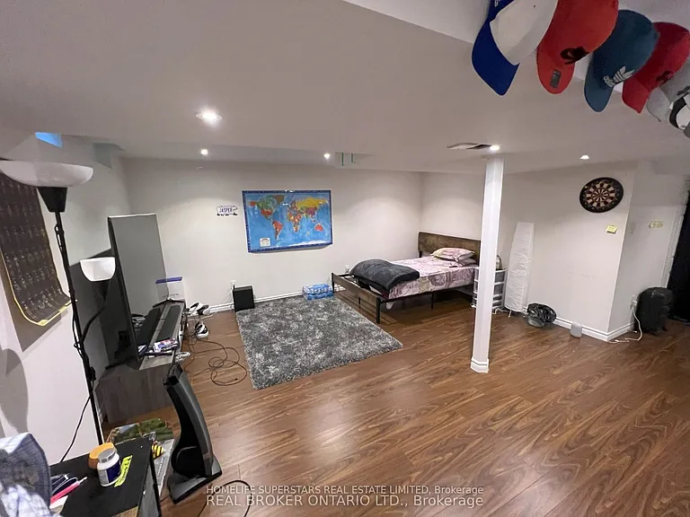 2555 Thomas St #1 — Photo 24