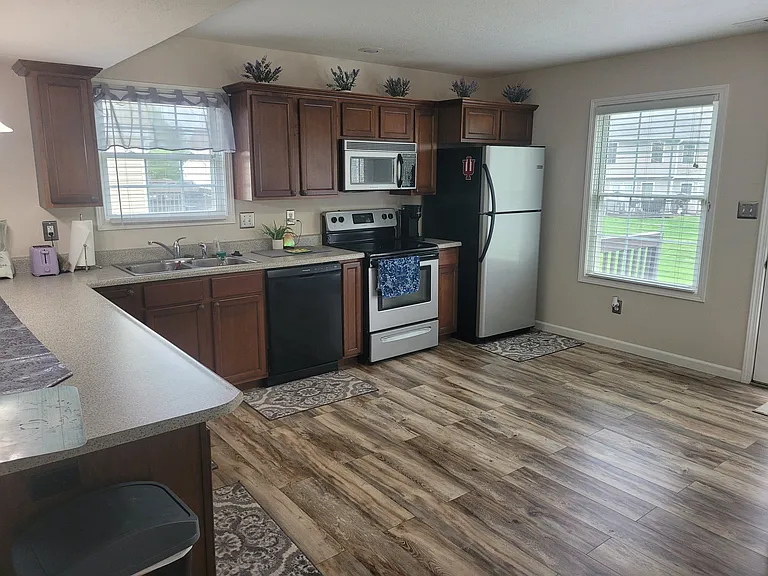 5703 W Vinca Ln — Photo 7