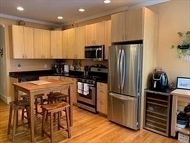 37 Mount Vernon St #1R, Boston, MA, 02125