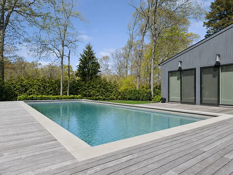 2406 Noyac Rd — Photo 22