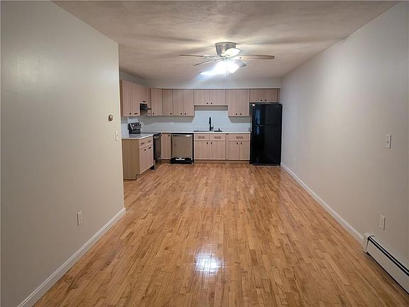 3rd image of 444 Woodward Rd APT 26