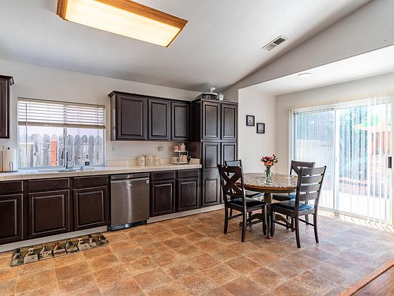 4th image of 160 San Tropez Dr