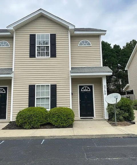 2759 Winterbrook Dr #E — Photo 1