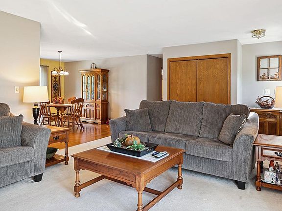 5th image of 2105 Lindstrom Dr