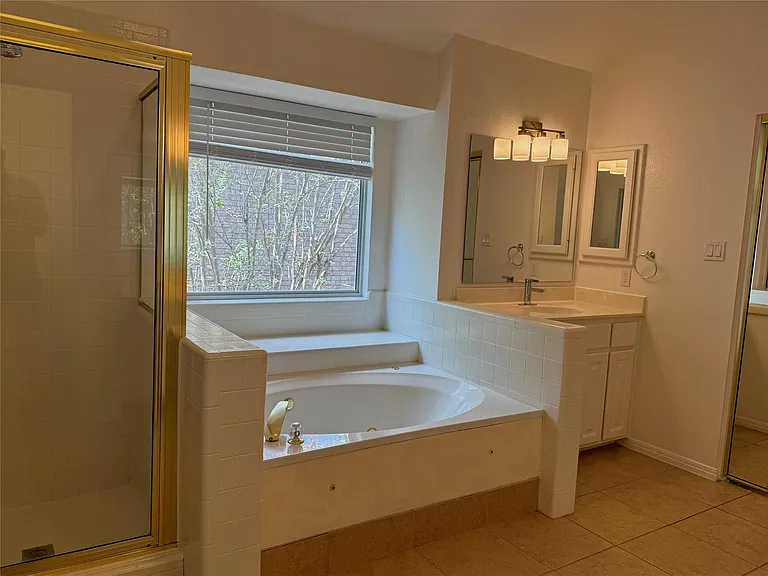 11112 Marden Ln — Photo 18