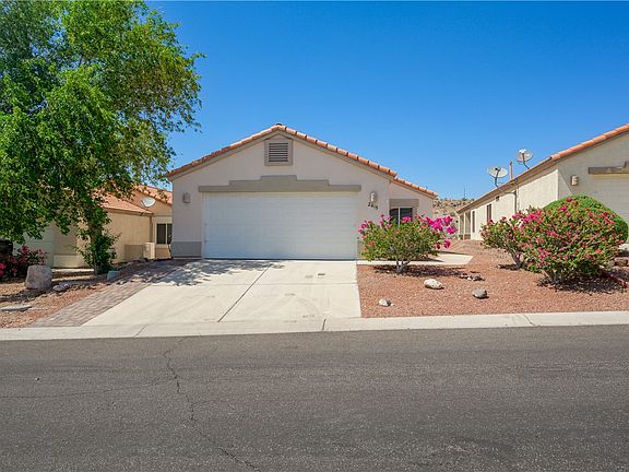 3rd image of 2415 Topanga Drive
