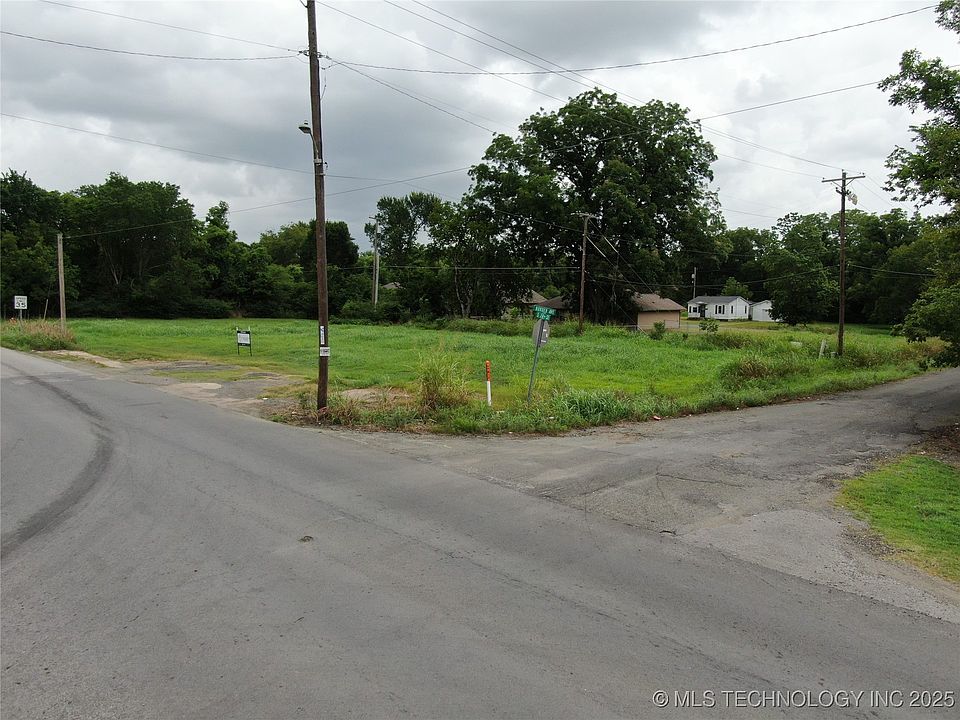 2nd image of 1200 S 24th St