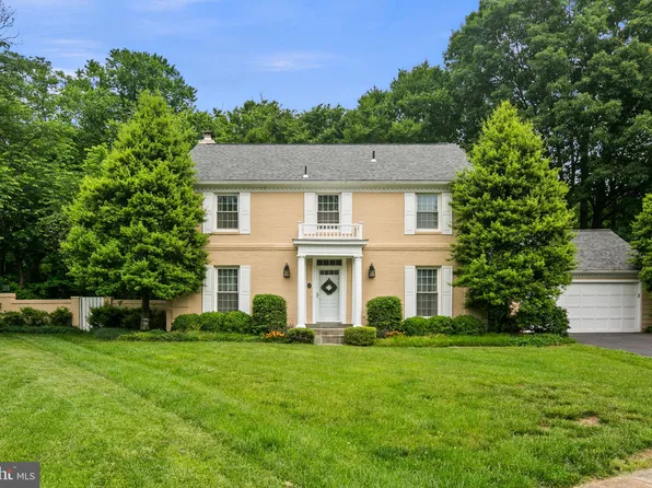 9301 Old Mansion Rd, Alexandria, VA 22309