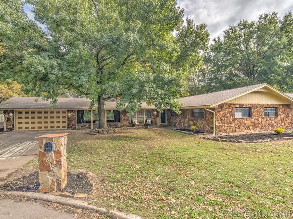 604 Moore Ln, Dewey, OK 74029