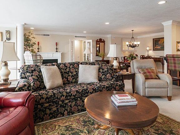 3rd image of 1414 Continental Dr APT 308