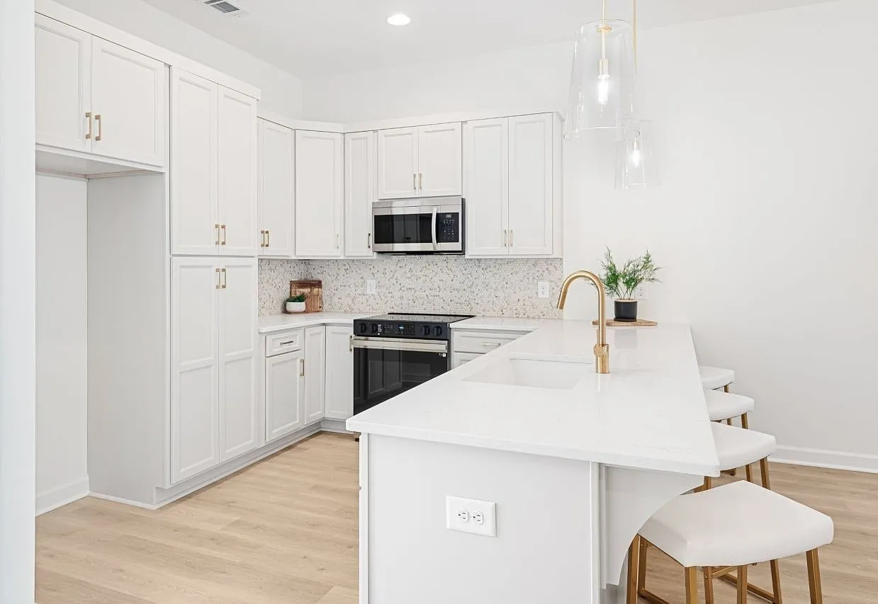 2 bed, 2.5 bath, 1400 sqft, $2,195 — Photo 3
