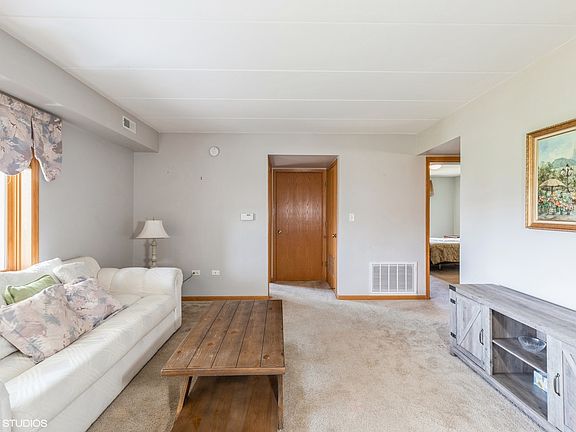4th image of 5125 139th Pl Unit 605