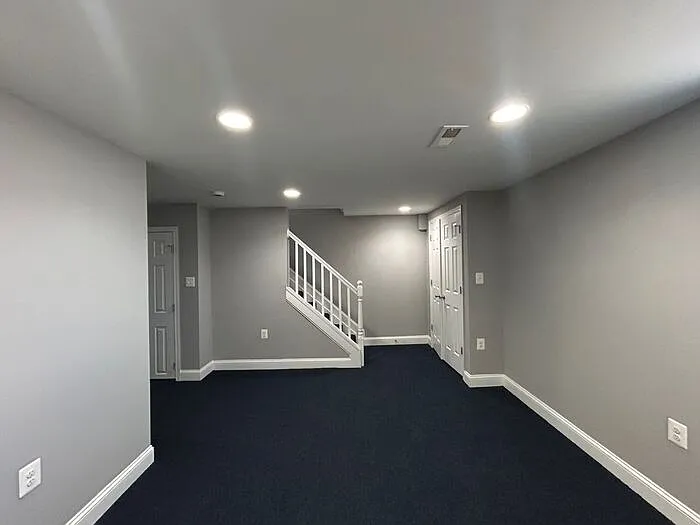 2799 Pelham Ave — Photo 4