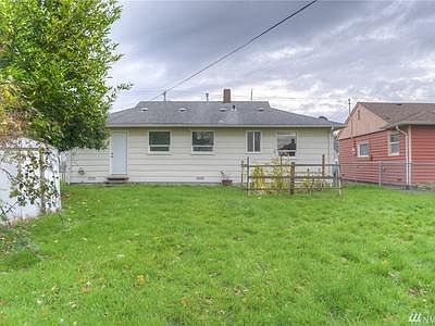 2nd image of 2317 Pacific Ave