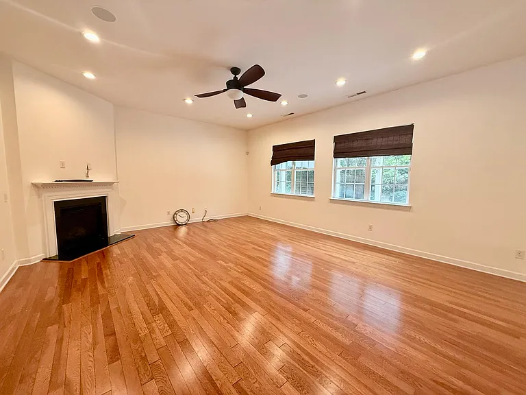 10110 Paxton Run Rd — Photo 7