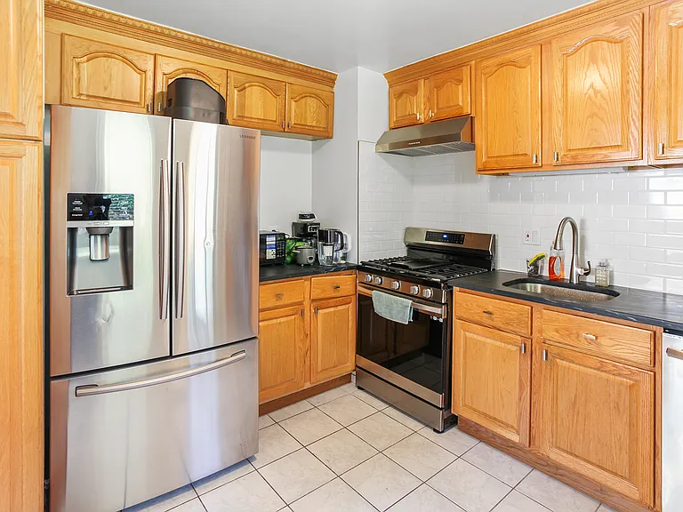 4227 University Dr — Photo 29