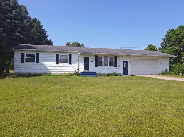 11975 Allan Rd, New Lothrop, MI 48460