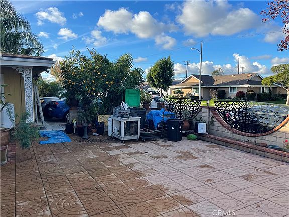 5th image of 825 Sonora Rd