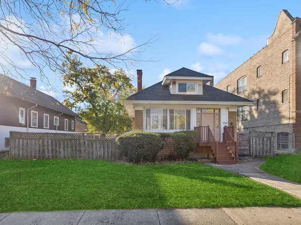 212 S Austin Blvd, Oak Park, IL 60304