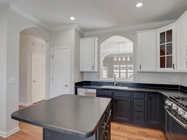 1242 Pawtucket Dr — Photo 25