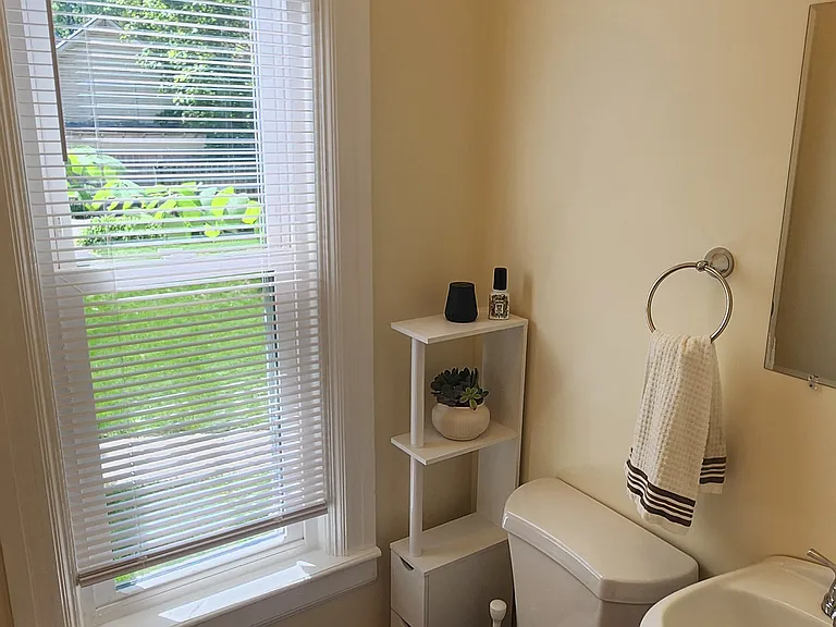 Half bath, downstairs