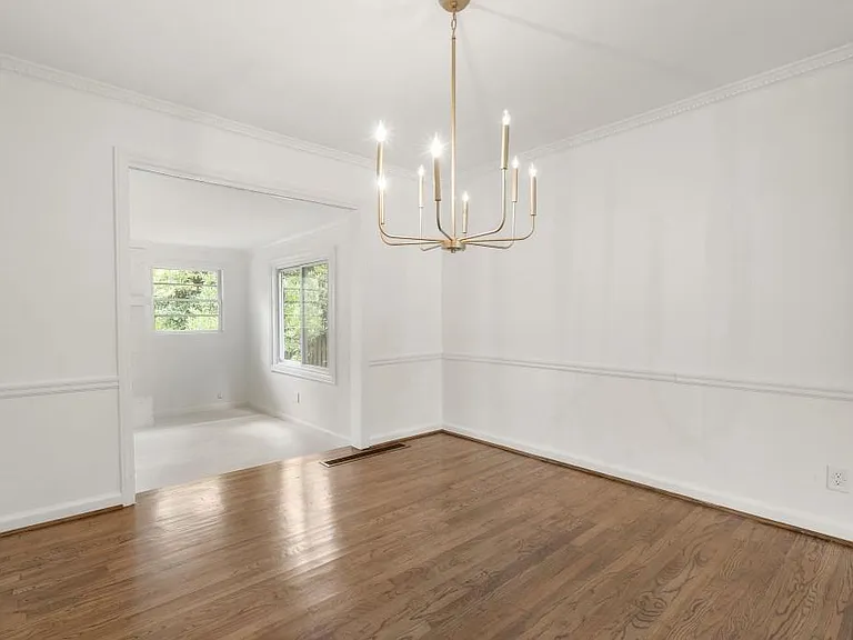 2151 Radcliffe Dr NW — Photo 11
