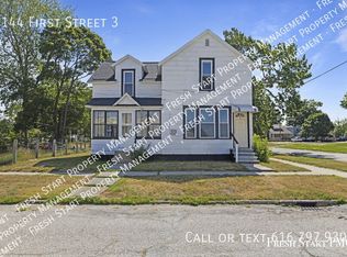 1144 1st St APT 3, Muskegon, MI 49440