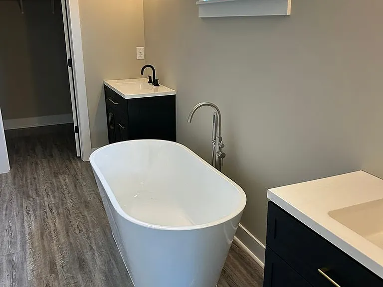 100 Nora Ln — Photo 25
