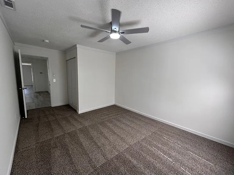 308 W Kivett St — Photo 13