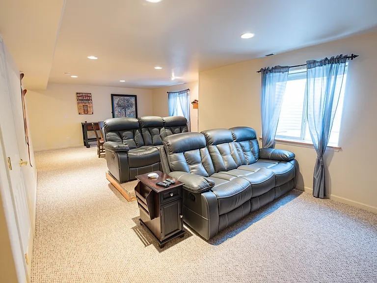 178 Lake View Cir W — Photo 4