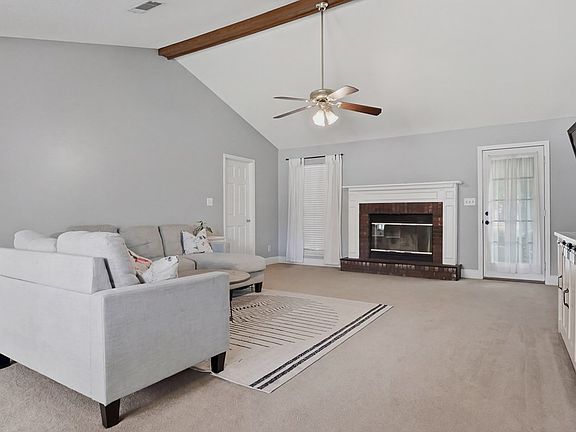 5th image of 1069 White Pond Rd