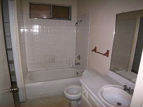 5th image of 8529 Portola Ct