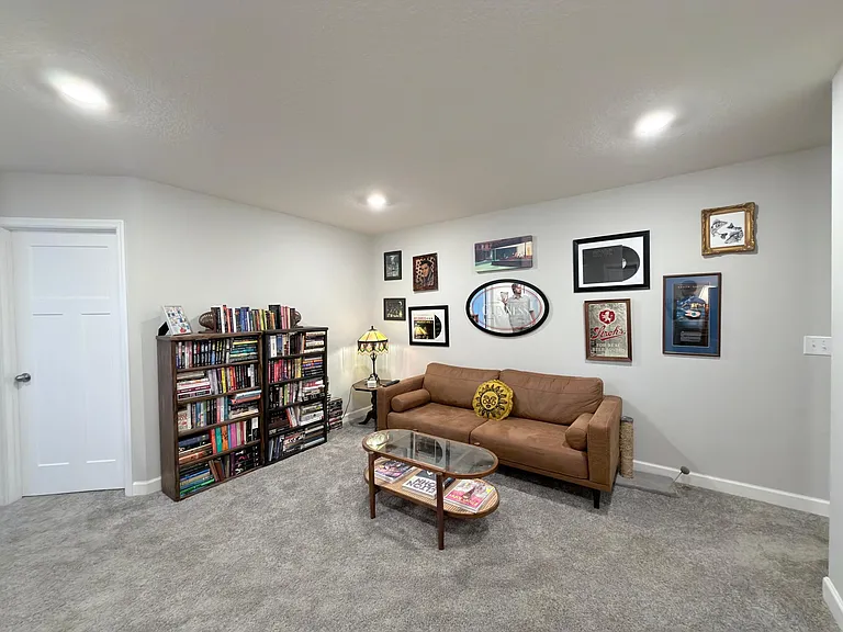 10518 Weston Way N — Photo 5