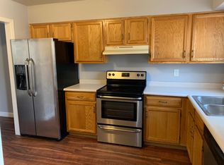 37 Terrace Ct, Carmel, IN