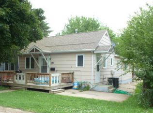 1341 11th Ave, Windom, MN 56101